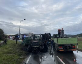 Einsatz: Fahrzeugbrand-Arbeitsmaschine (B2)