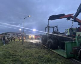 Einsatz: Fahrzeugbrand-Arbeitsmaschine (B2)
